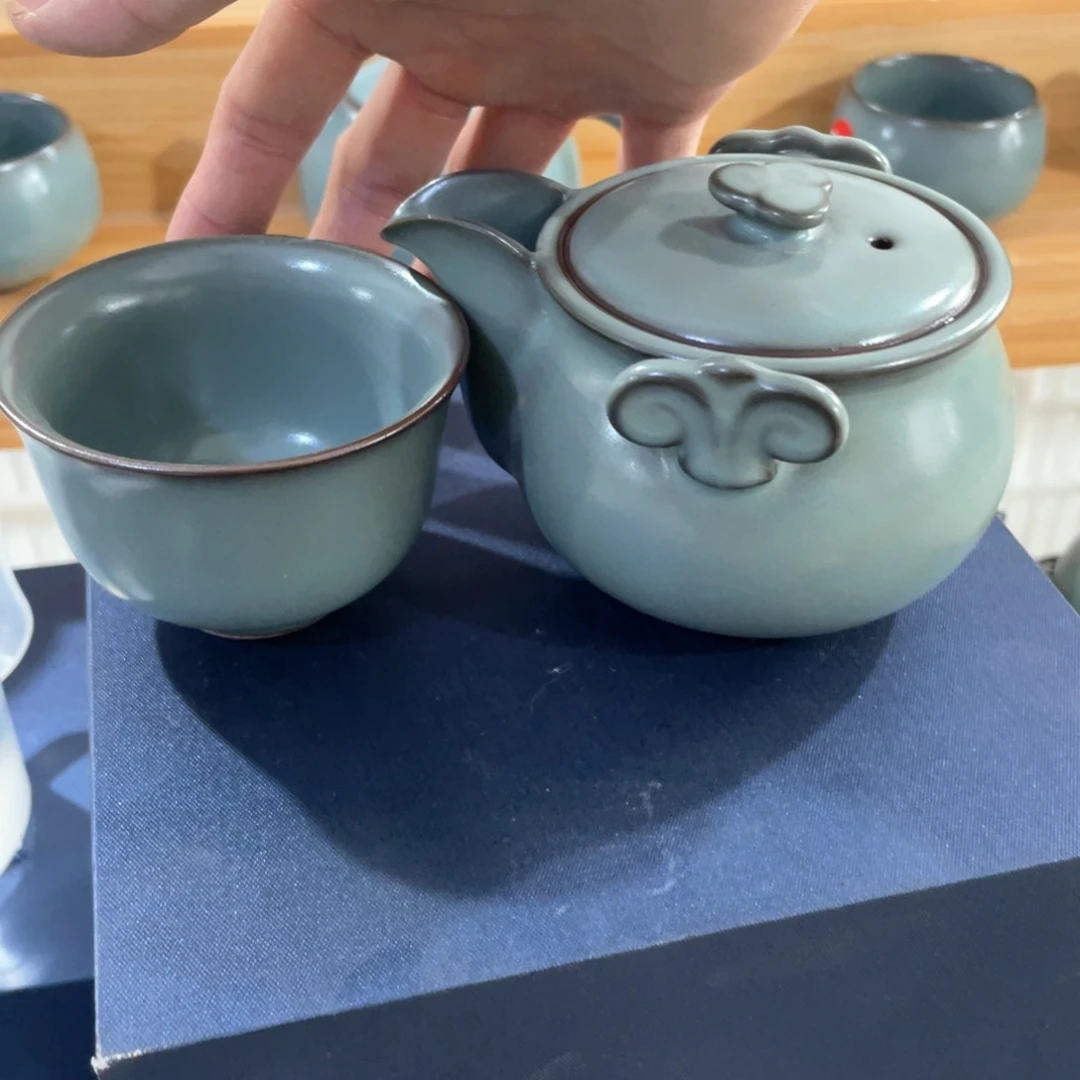 瓷片小微瑕。。。。。。。。。