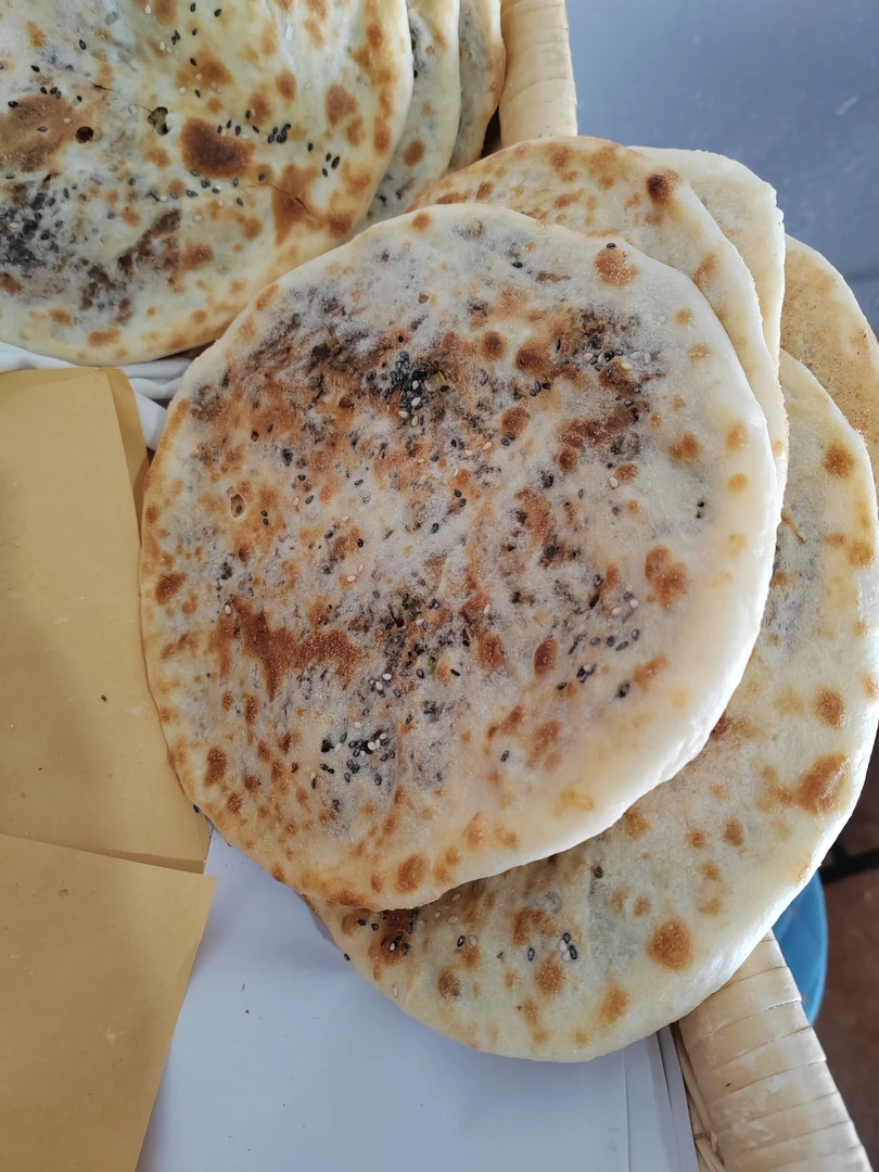 沂蒙山自己家芝麻饼