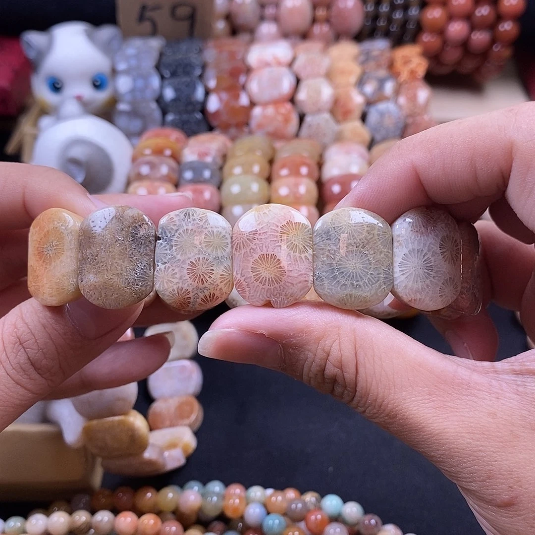 硅化珊瑚（珊瑚玉）手牌未镶嵌19
