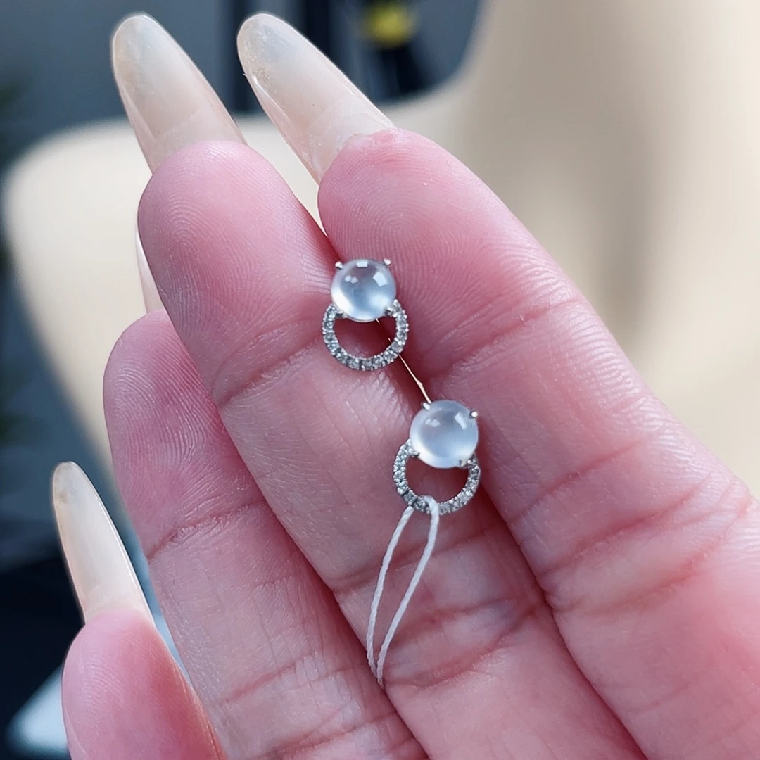 翡翠18K金镶嵌耳饰