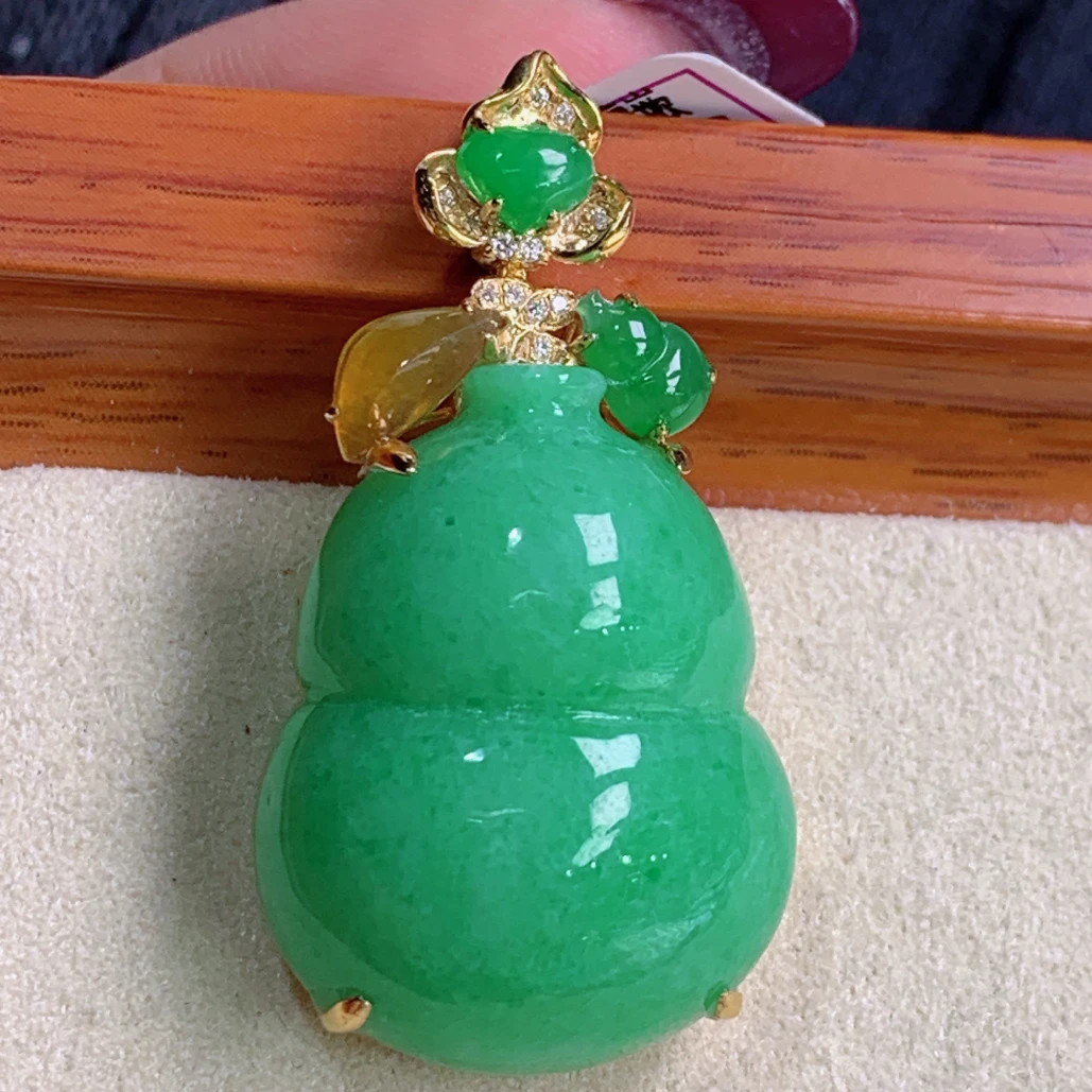 天然缅甸A货翡翠18k金镶正阳绿葫芦吊坠j整39.5石27.2/21.2/9.6mm