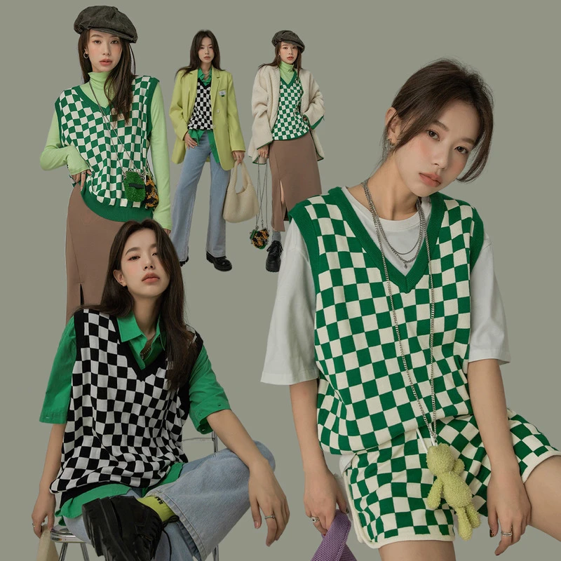 K3202【马琦尧专属】CHUU撞色棋盘格V领叠穿针织无袖马夹-Y
