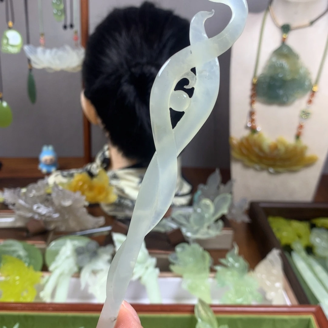 蛇纹石玉未镶嵌发饰