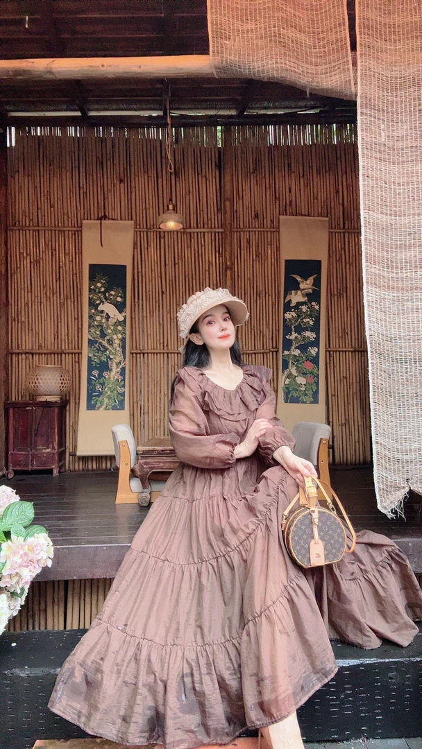 安霓王妃【稻草人】设计师原创私服方领法式小众收腰显瘦大摆裙