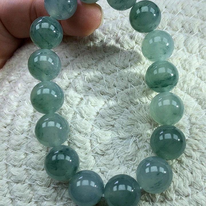 翡翠未镶嵌颈饰天然翡翠飘花手串