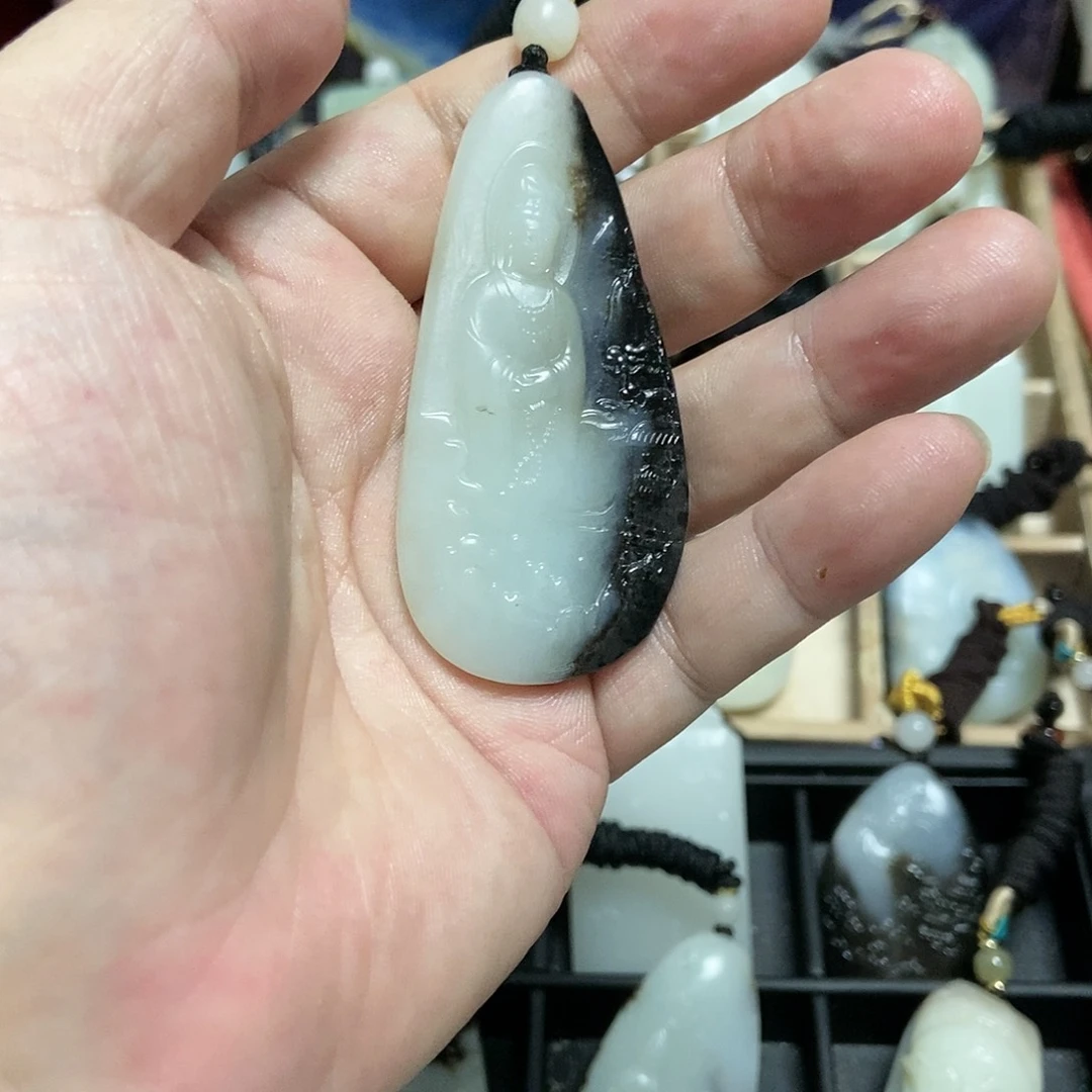 小***杯和田玉未镶嵌颈饰