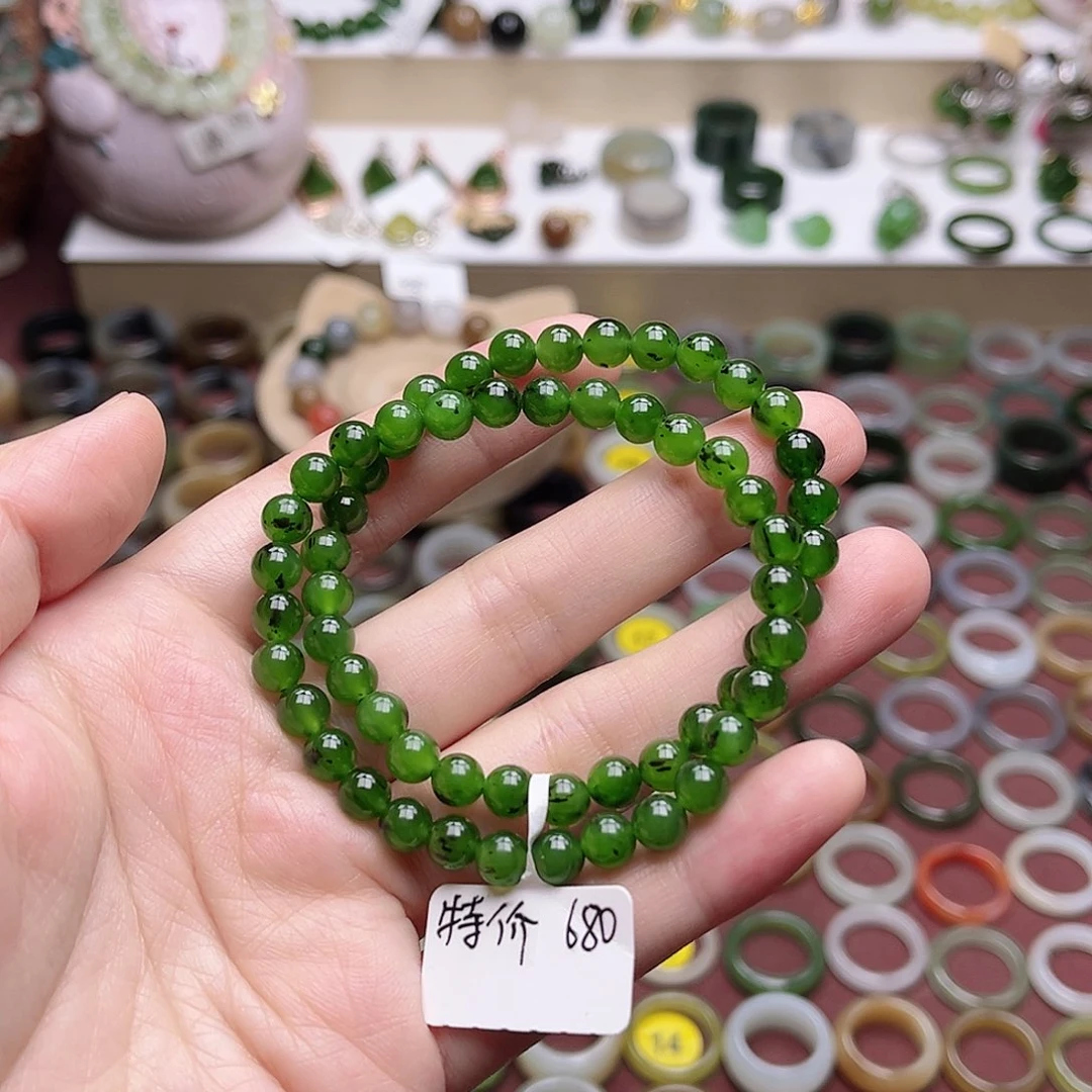 和田玉戒指未镶嵌红皮老料
