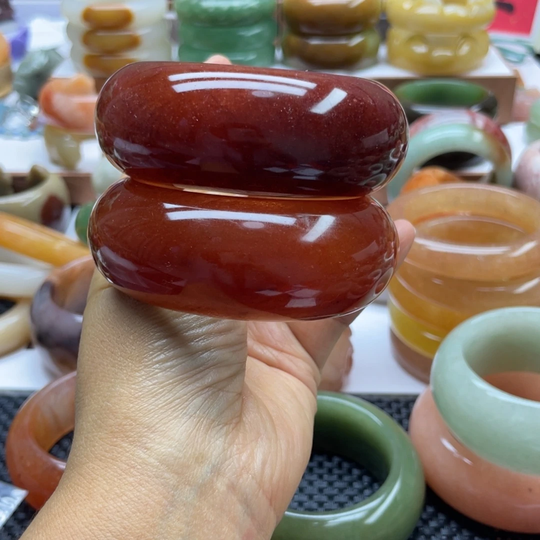 因***啊石英岩玉未镶嵌手镯