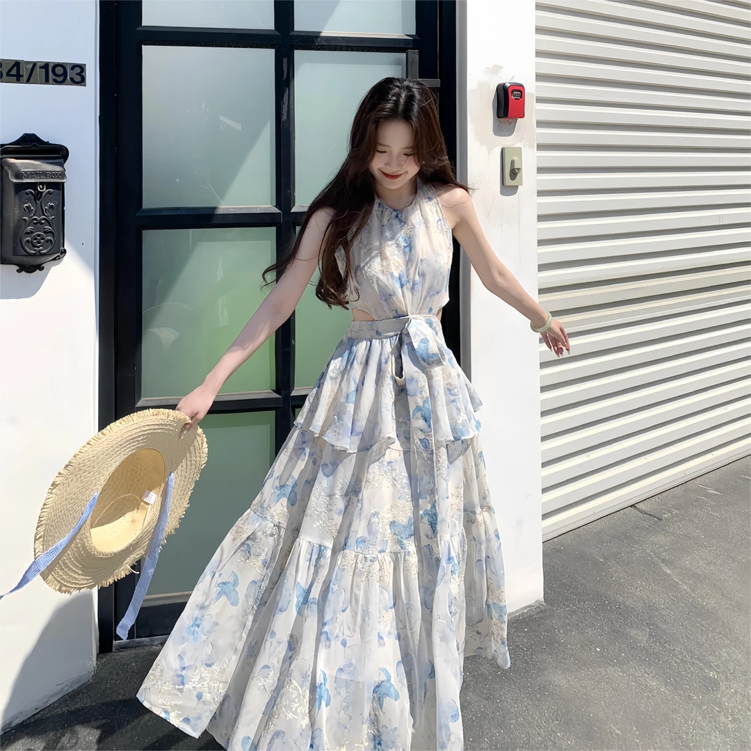 一罐杏仁桃法式复古油画风吊带甜美碎花连衣裙新款高级感海边度假