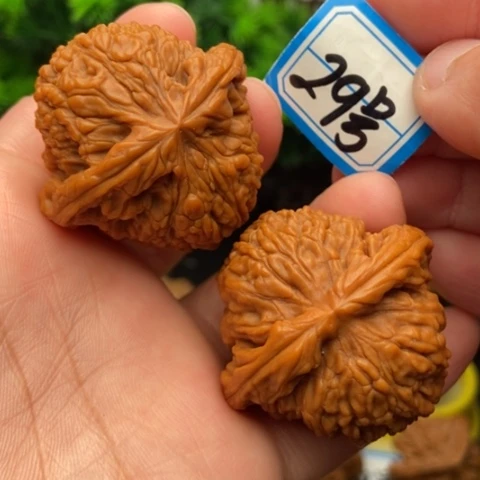 文玩核桃吊坠南疆41.4