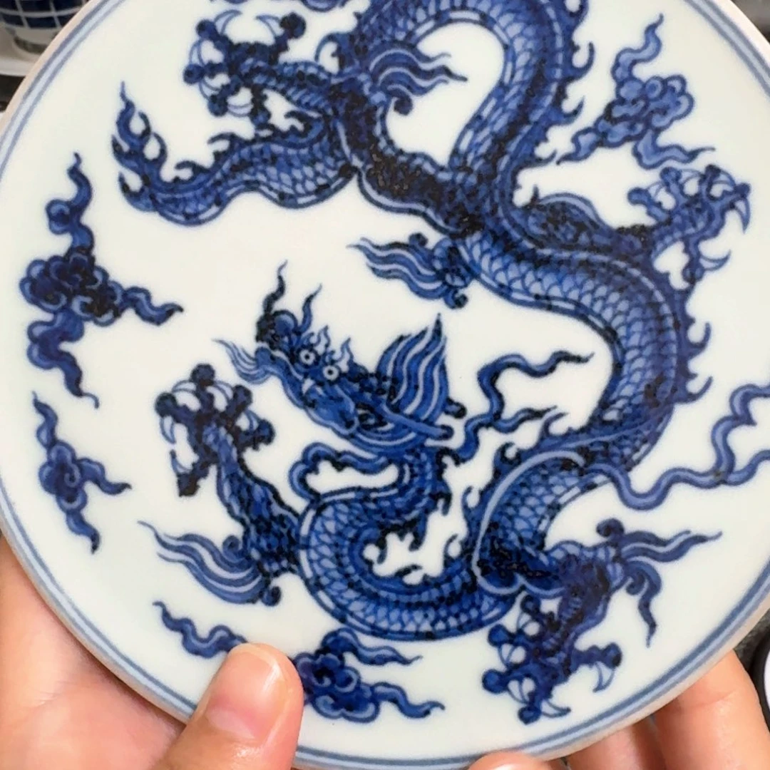 c***r瓷片青花龙壶承一个