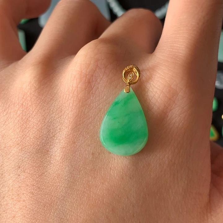 翡翠18K金镶嵌吊坠(不含链)