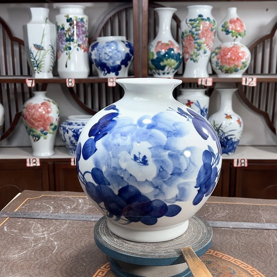 摆件景德镇陶瓷石青牡