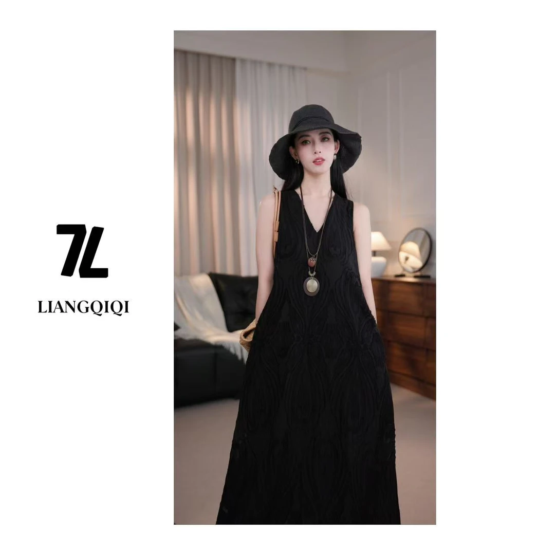 2025夏季简约显瘦轻奢宽松洋气提花连衣裙V领无袖宽版气质长裙女