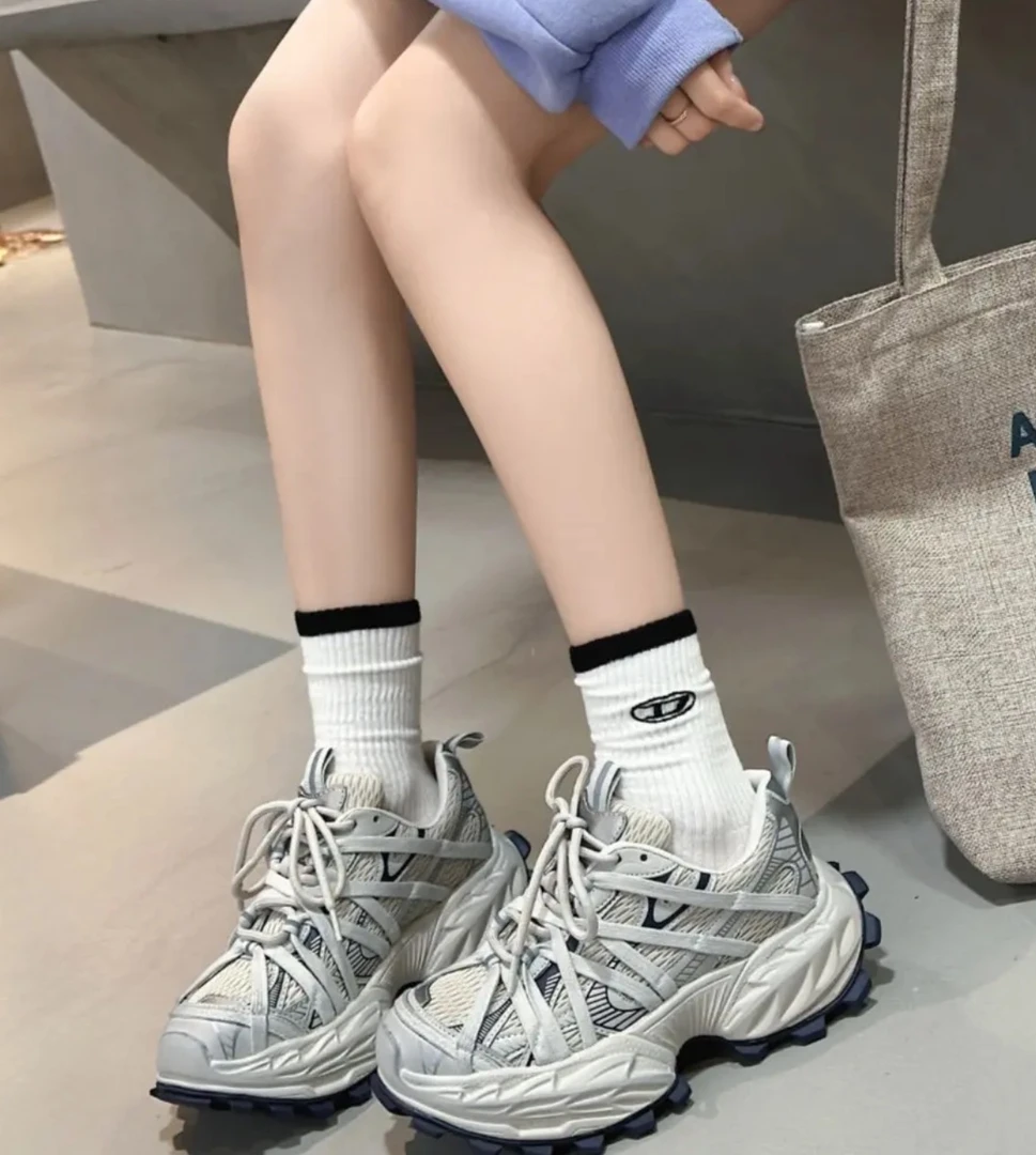 佳佳推荐 巴家蜘蛛 蛇年开春新款欧版小众设计师款百搭休闲老爹鞋