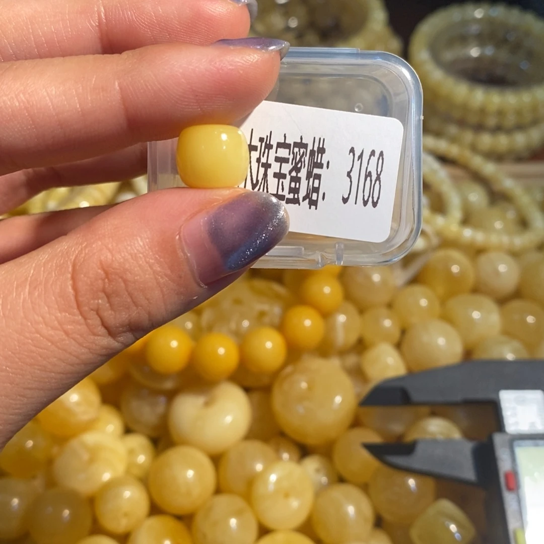 琥珀未镶嵌珠宝奇石3168