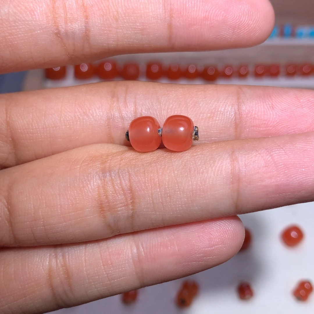 南红玛瑙未镶嵌老型对珠7×6看好不退不换