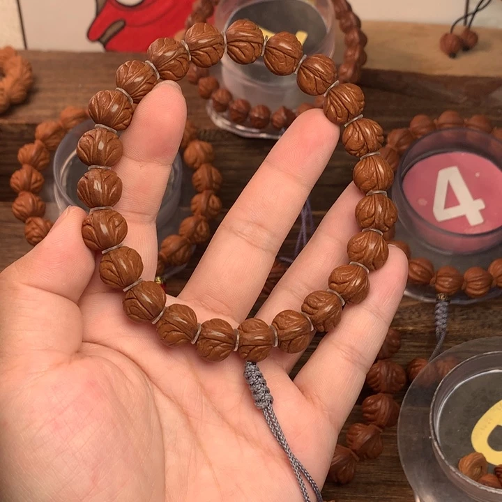 桃核吊坠13玉龙脊手持