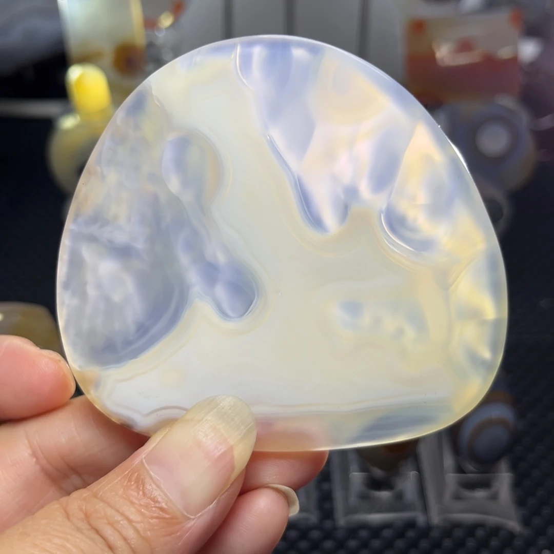 未镶嵌颈饰玛瑙/玉髓水**色