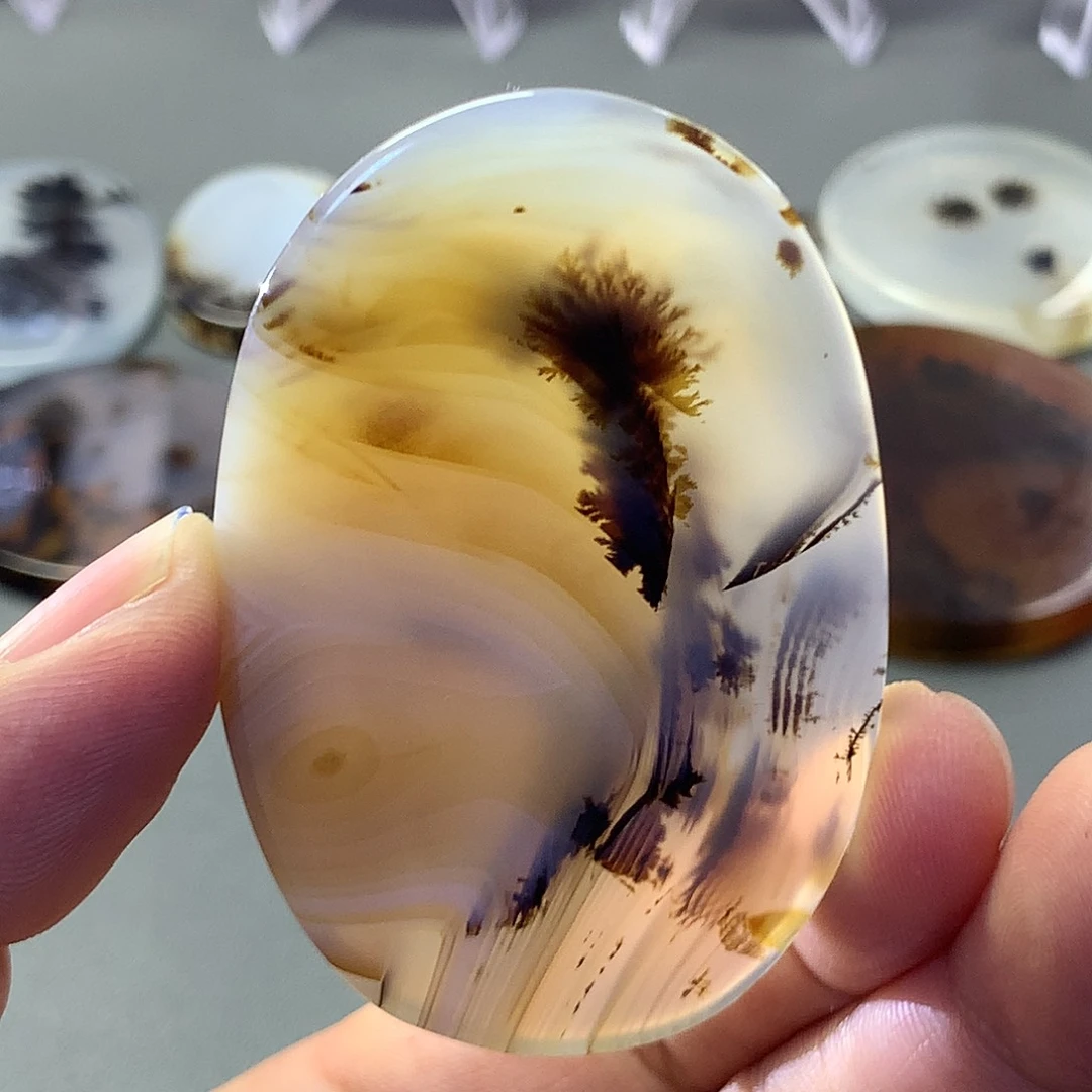 玛瑙/玉髓颈饰未镶嵌