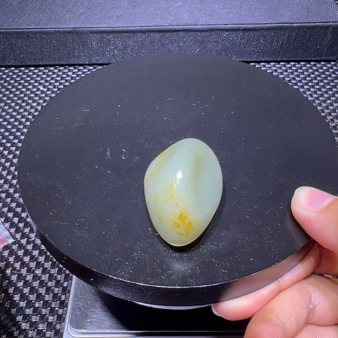 吊坠(不含链)未镶嵌和田玉（子料）34-84