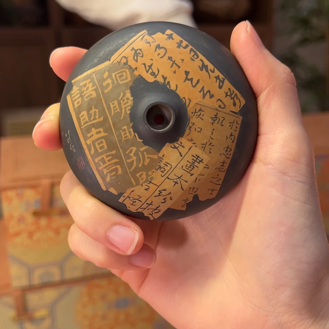 何***情建水紫陶纯手工刻填盖置特价