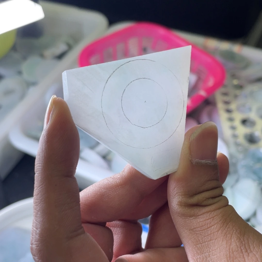 定制翡翠未镶嵌翡翠