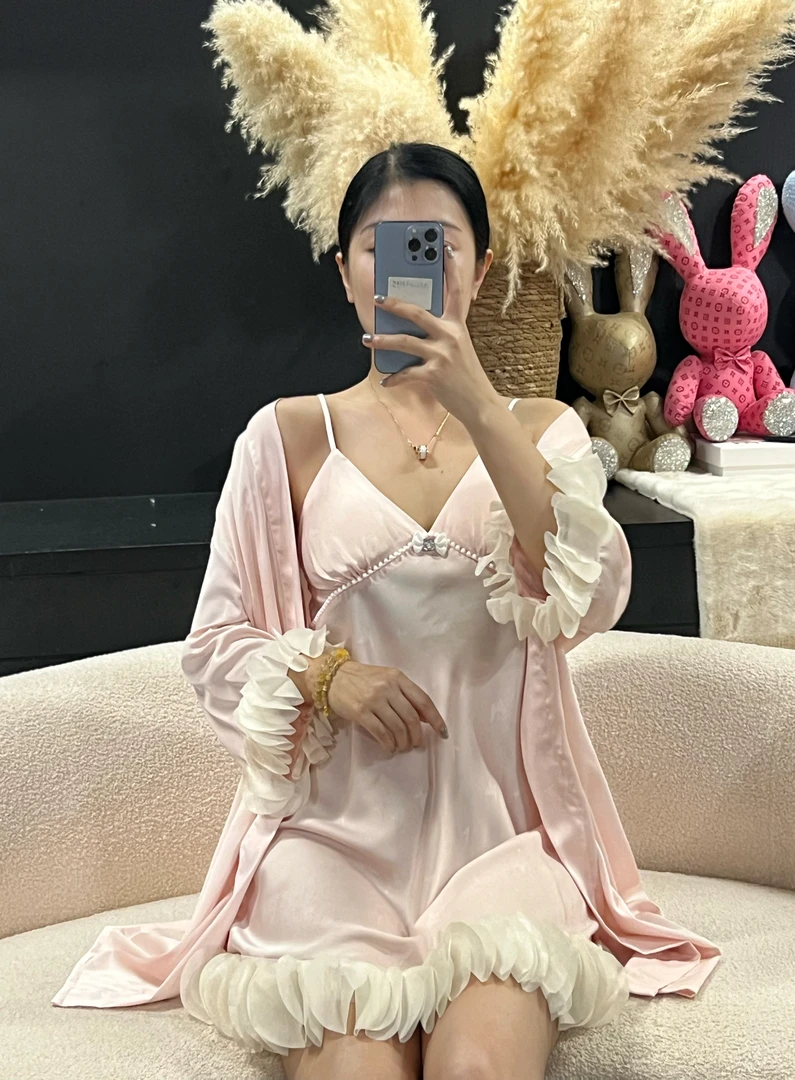 2025新款花瓣袖子夏季气质舒适款长袖群减龄时尚设计师款休闲套装