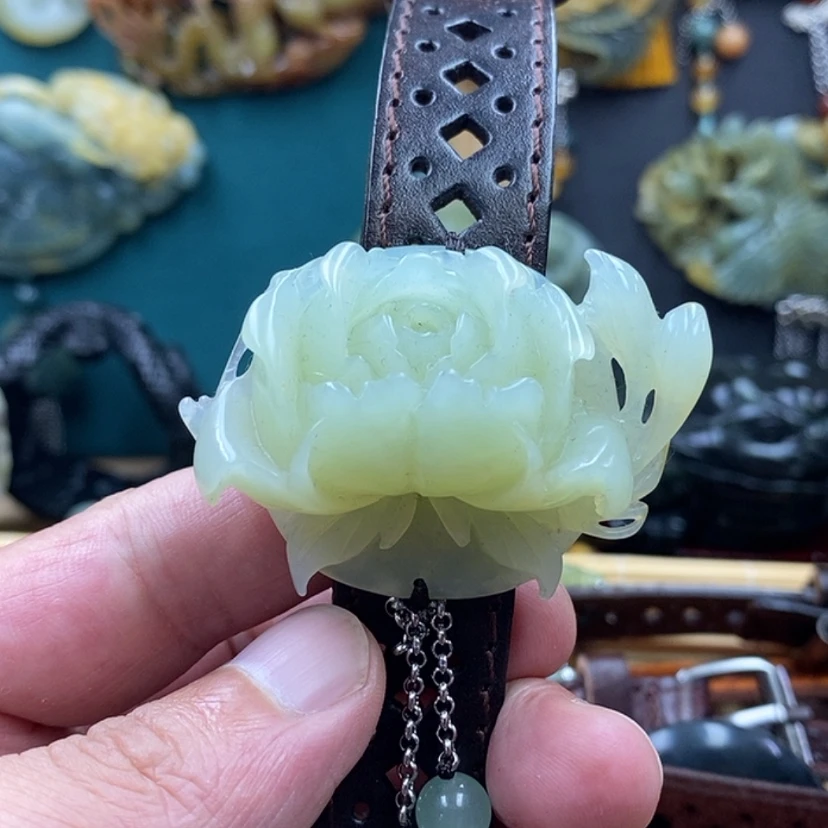 【闪购商品】蛇纹石玉未镶嵌手牌