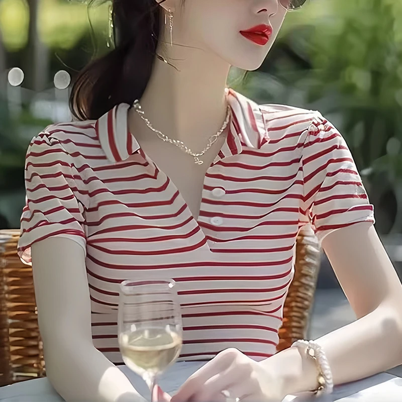 网红洋气炸街女装条纹polo领正肩短袖T恤独特别致洋气时尚上衣夏