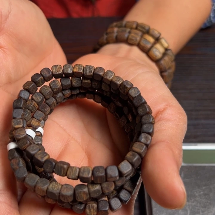 沉香手串乌身沉水卡5多样性发一条