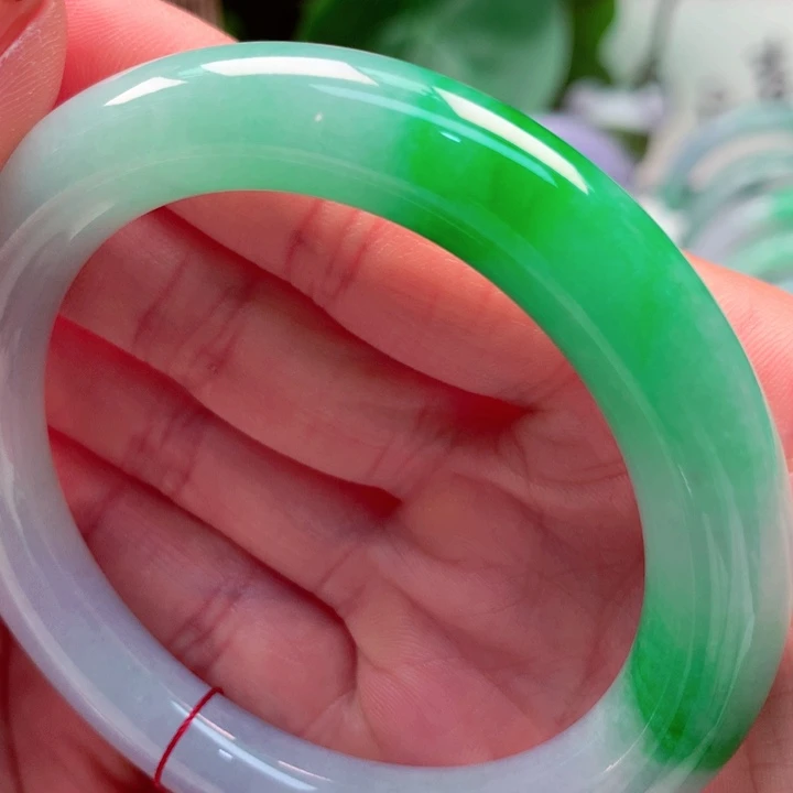 翡翠未镶嵌手镯天然翡翠手镯