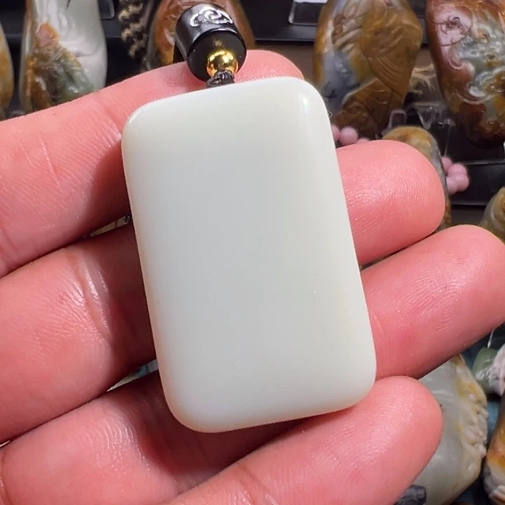 和田玉（糖玉）未镶嵌挂件