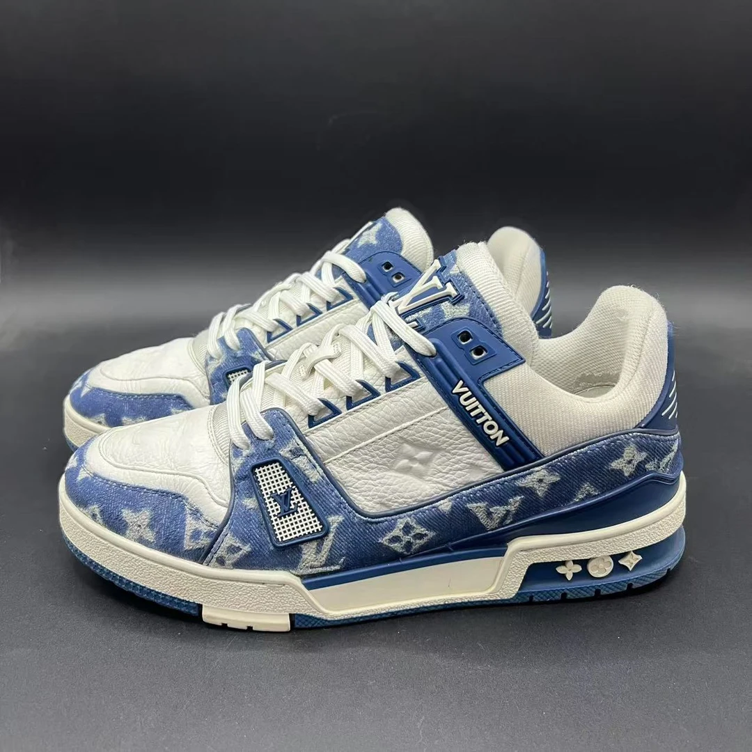 95新 LouisVuitton/路易威登 男士时尚潮流白蓝牛仔板鞋40码lb389