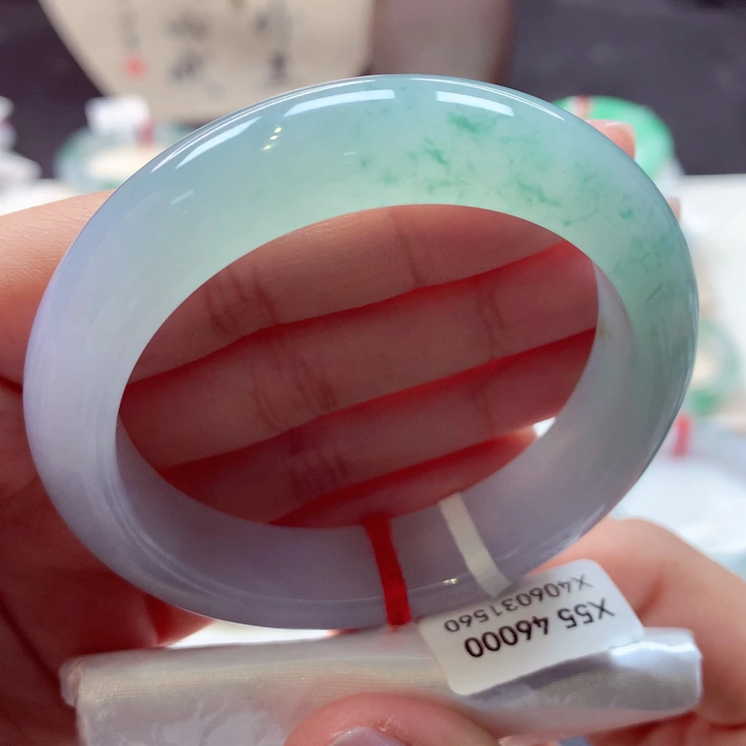 翡翠手镯未镶嵌18正圈77