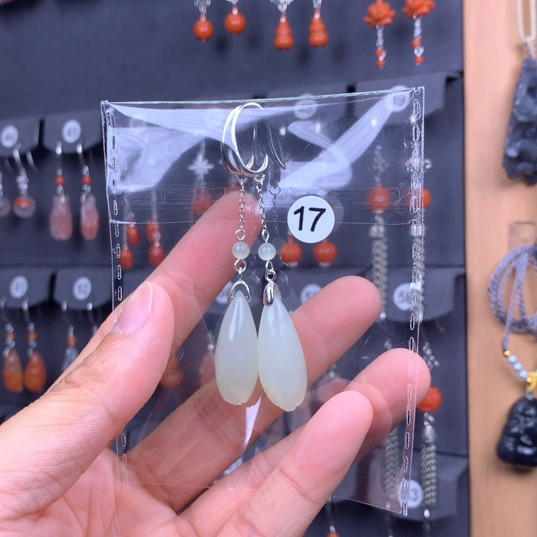 和田玉耳饰银S925镶嵌静**花