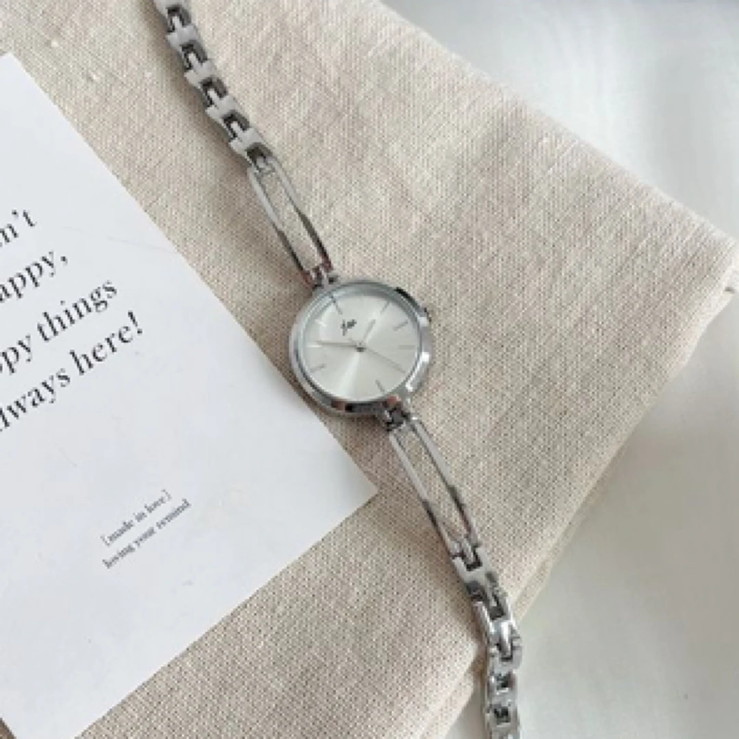 清冷感手表女小表盘复古冷淡ins风小巧精致气质高颜值手链JW6337