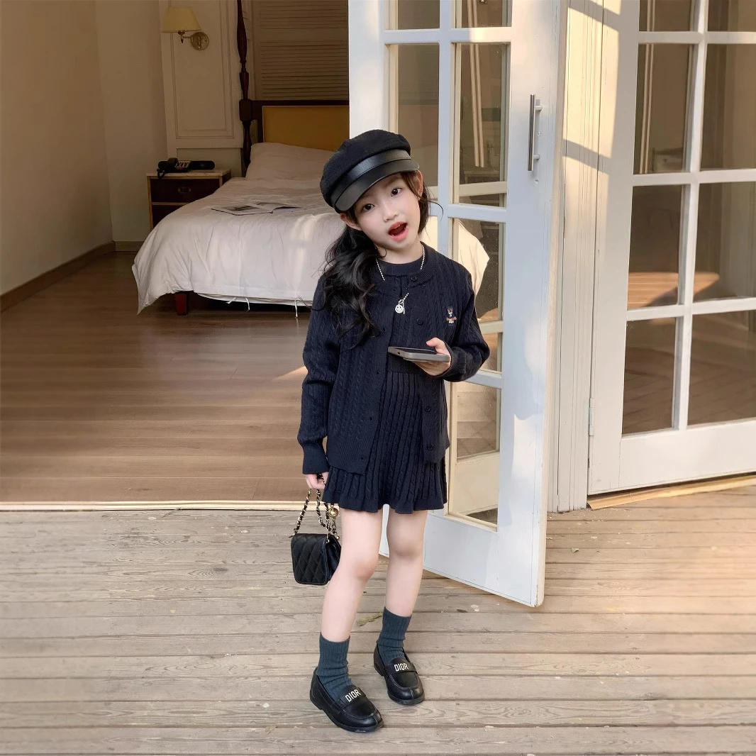 《小思家》女童2025春季新款学院风纯色毛线背心开衫背心半身裙套装