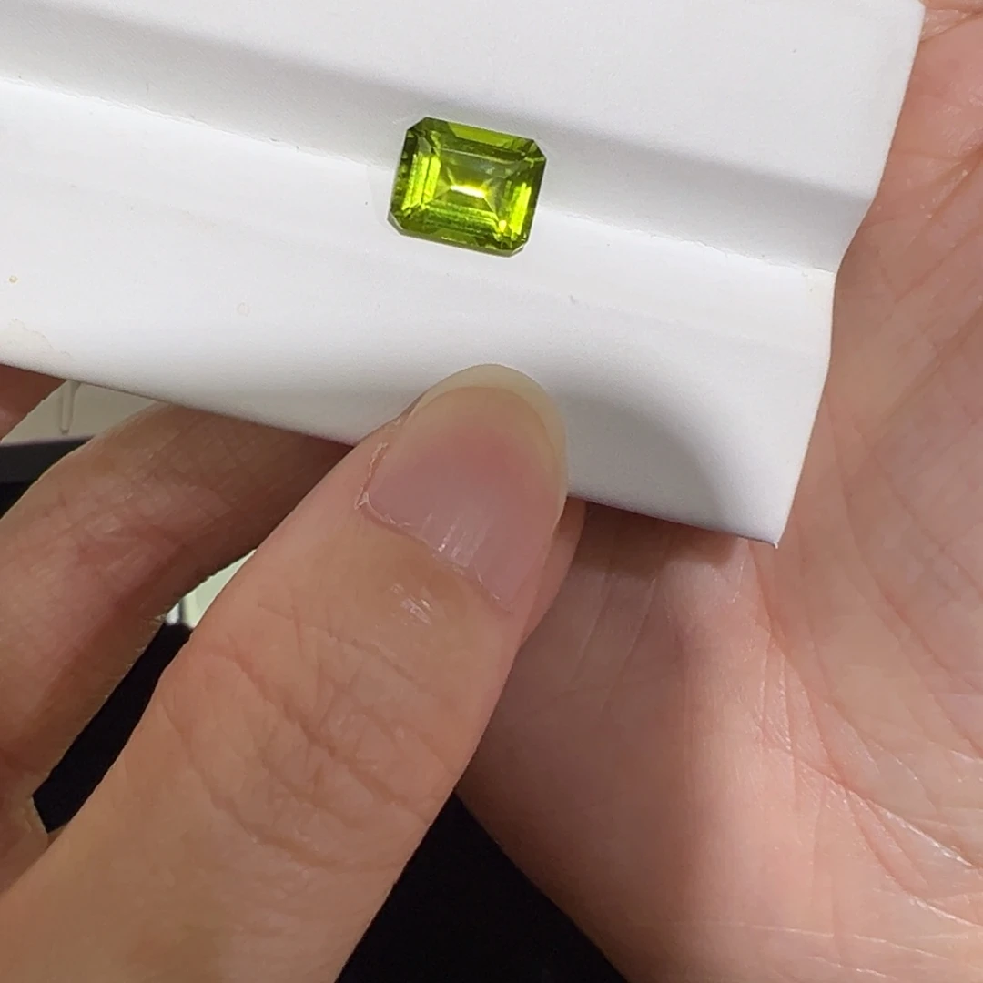 雪***l裸石橄榄石未镶嵌2.73ct