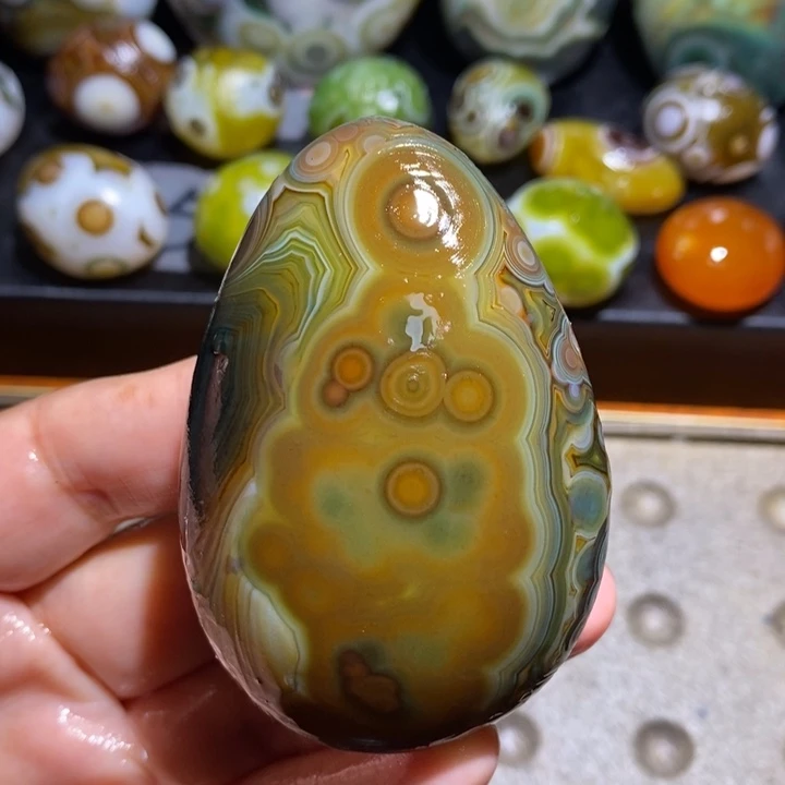 未镶嵌玛瑙/玉髓珠宝半成品85