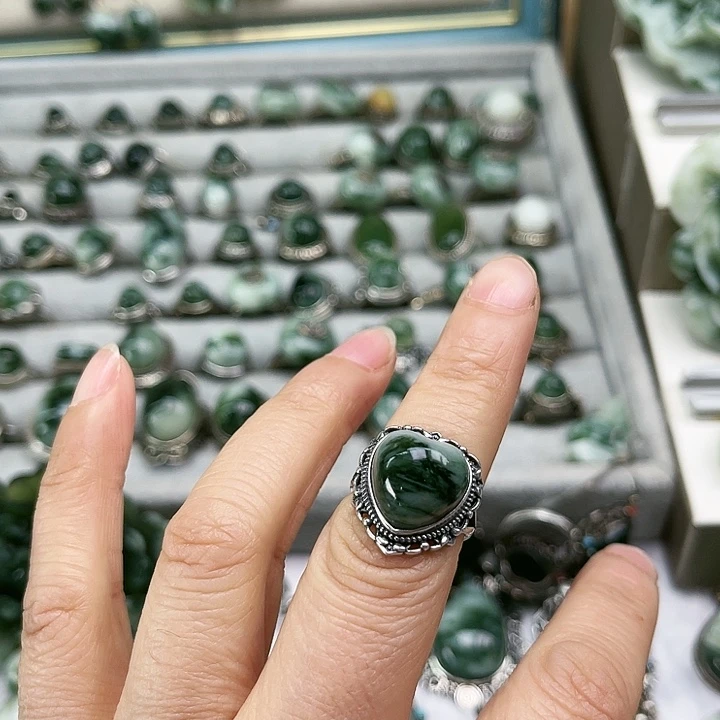 蛇纹石玉戒指未镶嵌C****°