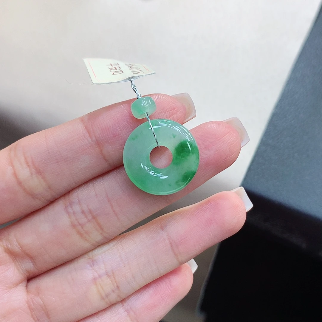 未镶嵌戒指翡翠甜甜圈