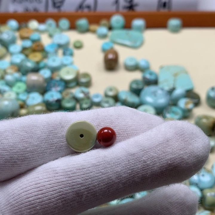 老***张未镶嵌南红玛瑙珠宝奇石