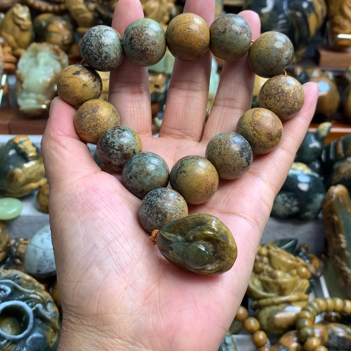 岫岩河磨玉（透闪石质玉）手把件未镶嵌