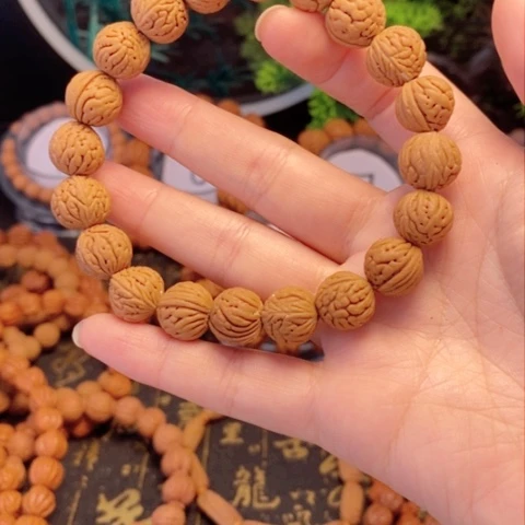 【闪购商品】手串桃核