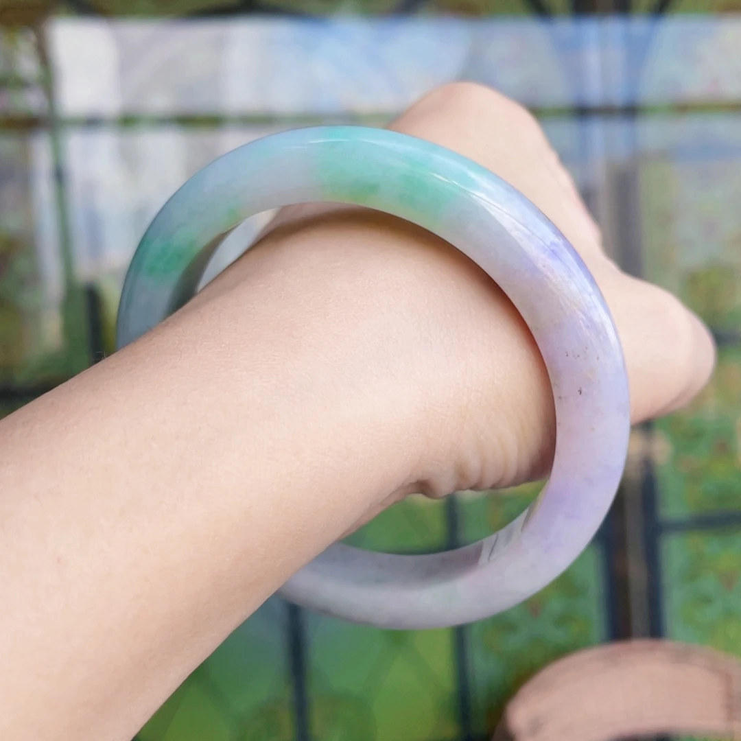 翡翠未镶嵌手镯60圈有纹不退换