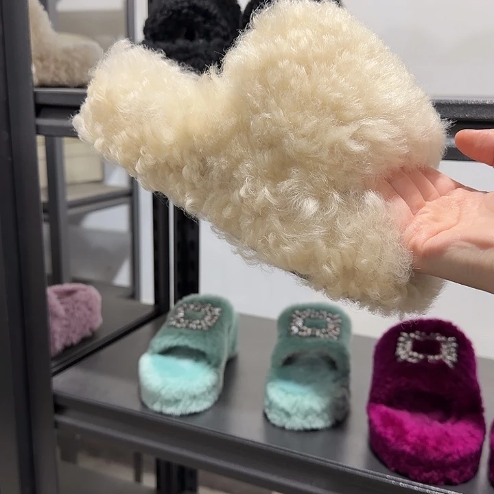 奶茶色直毛露脚五厘米