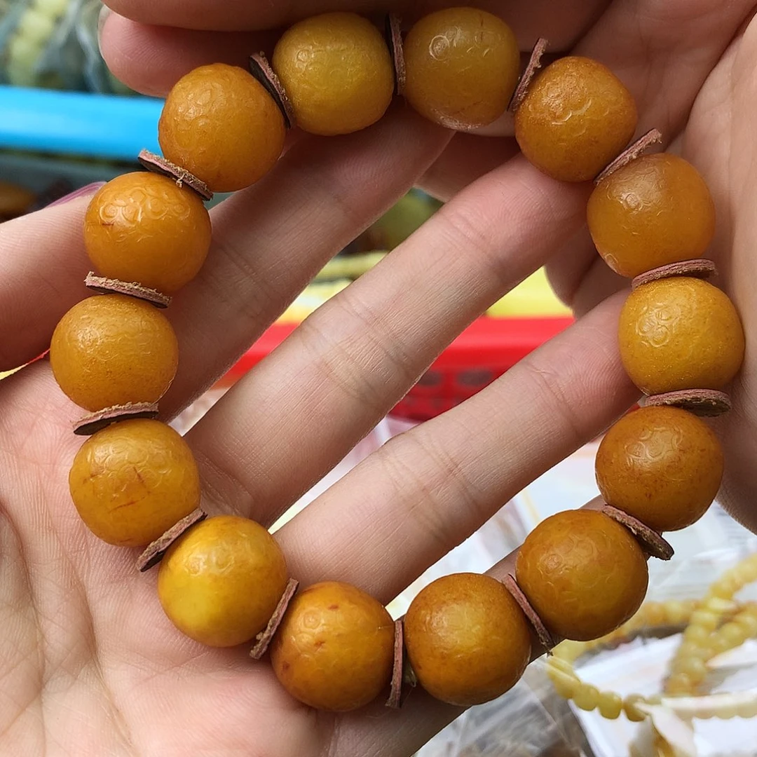 未镶嵌琥珀珠宝奇石