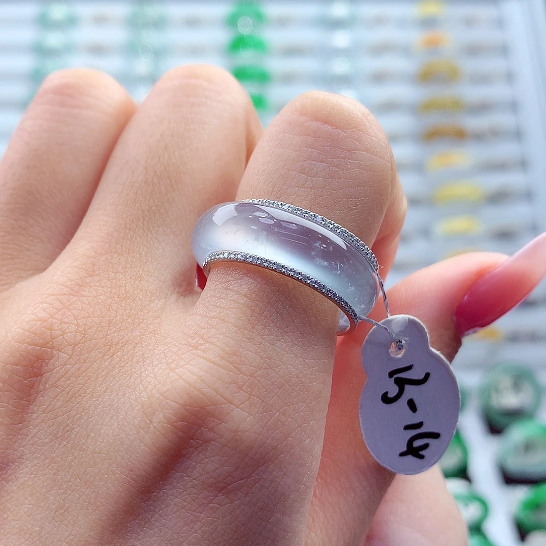 翡翠未镶嵌戒指翡翠