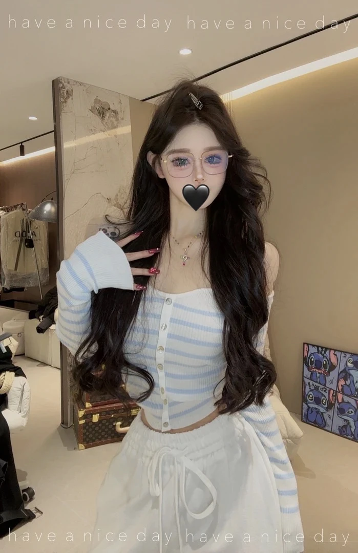 橙路【萝莉小姐】一字肩条纹上衣